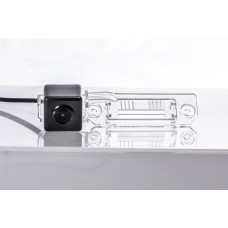 Камера заднего вида Fighter CS-HCCD+FM-18 для VW Caddy, Golf V, Jetta, Multivan (T5), Passat, Touran