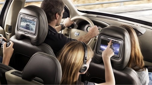 Развлечения в дороге для всей семьи с магнитолами для Jeep Commander